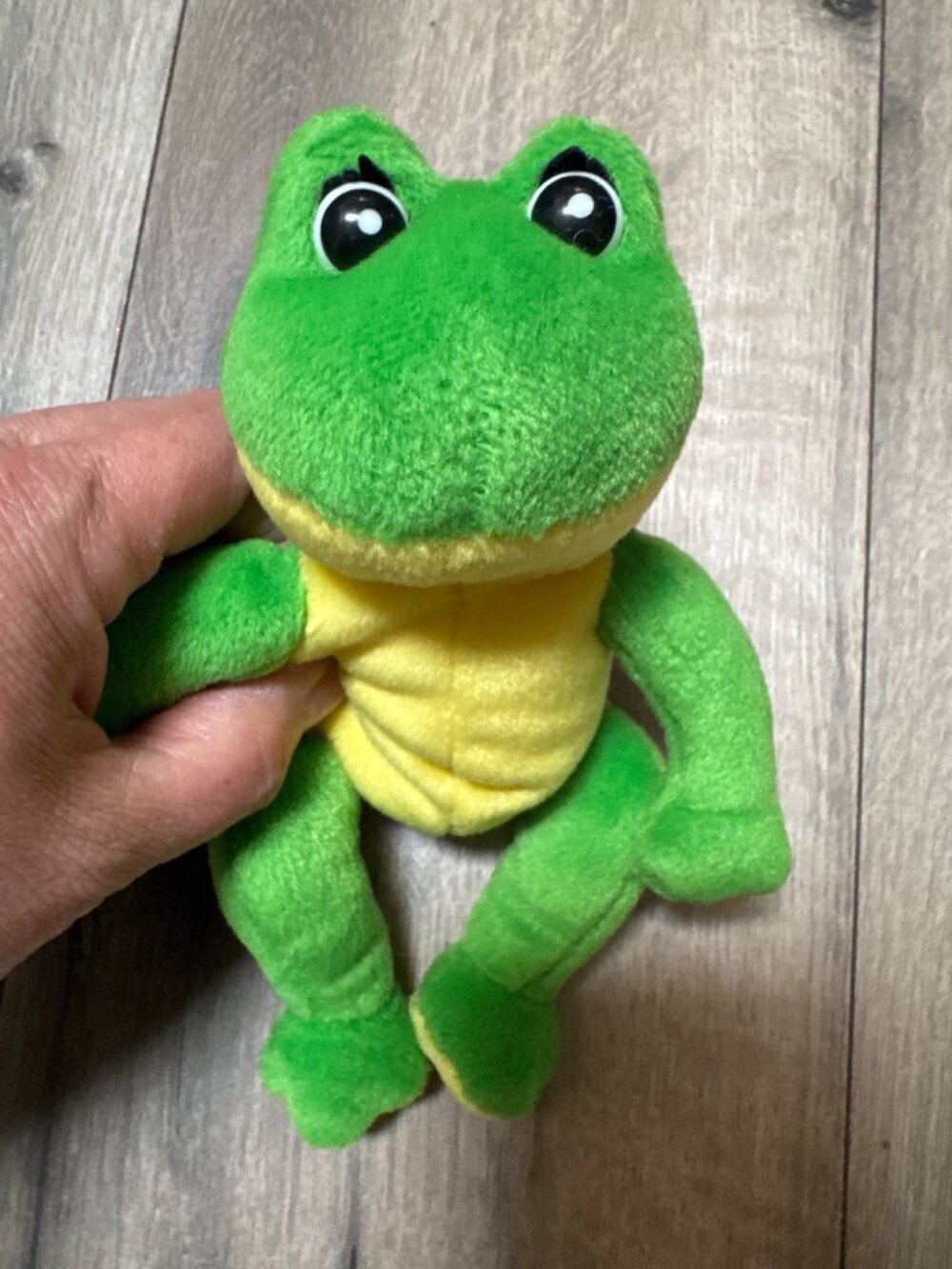 Gund Plush Frog 1990's Green With Yellow Belly 7" Stuffed Animal Soft Toy 5029